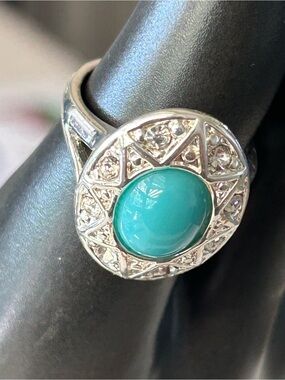 Vintage Avon NRT ring with faux turquoise oval stone/crystals size 7.75